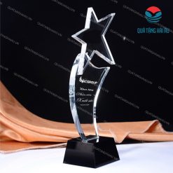 cup vinh danh nhan vien xuat sac