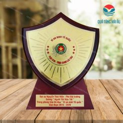Kỷ Niệm Chương Gỗ Đồng