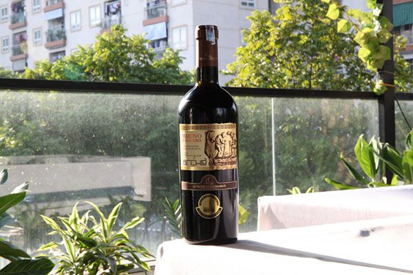 Gợi ý 7 món quà tặng doanh nhân cao cấp ý nghĩa 7 ruou vang cao cap