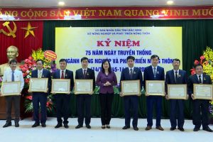 Các tiêu chuẩn xét tặng kỷ niệm chương ngành Nông nghiệp 7 tang ky niem chuong nganh nong nghiep